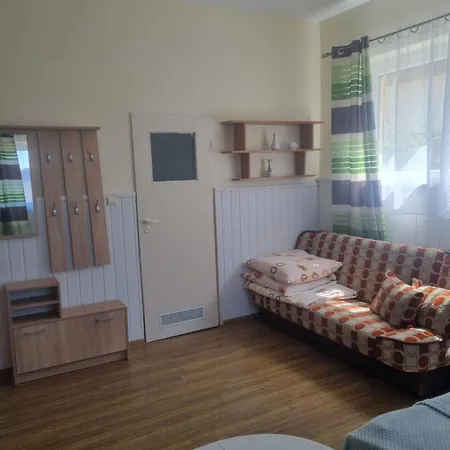 Jedrek 3* نيخوجة